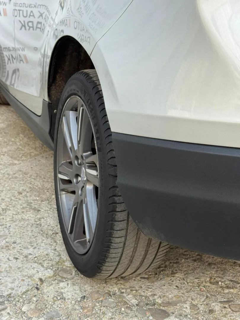 Cumpara/ Vinde online Volvo V40 2014 SH, la cel mai bun pret pentru tine!