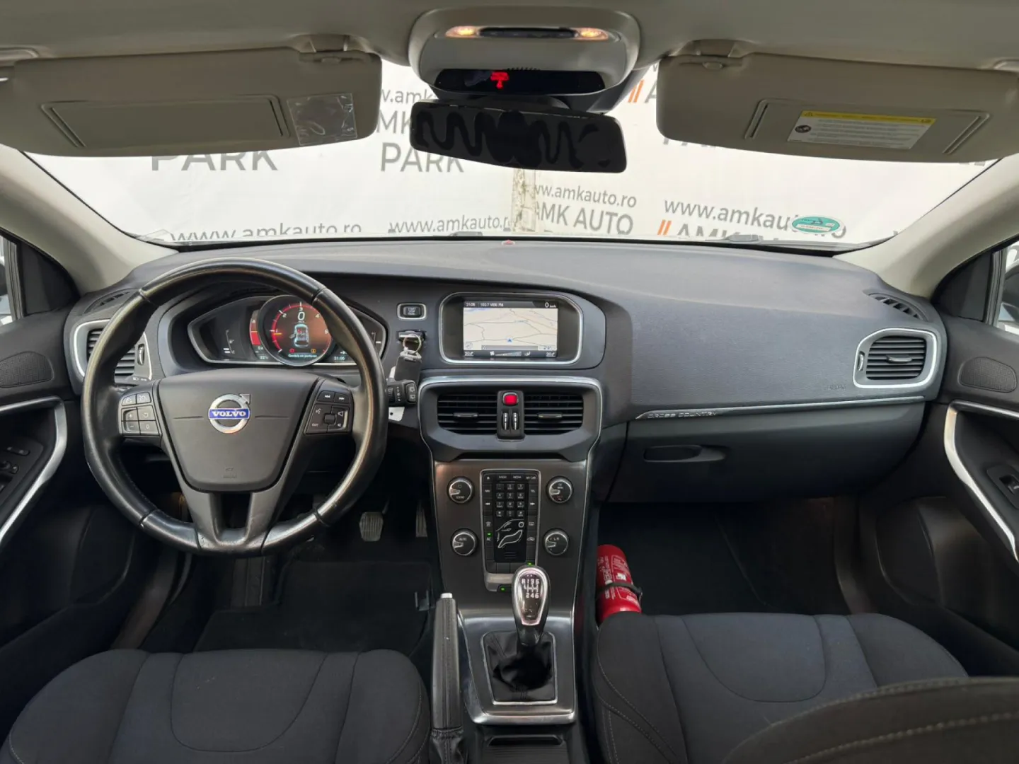 Cumpara/ Vinde online Volvo V40 2014 SH, la cel mai bun pret pentru tine!