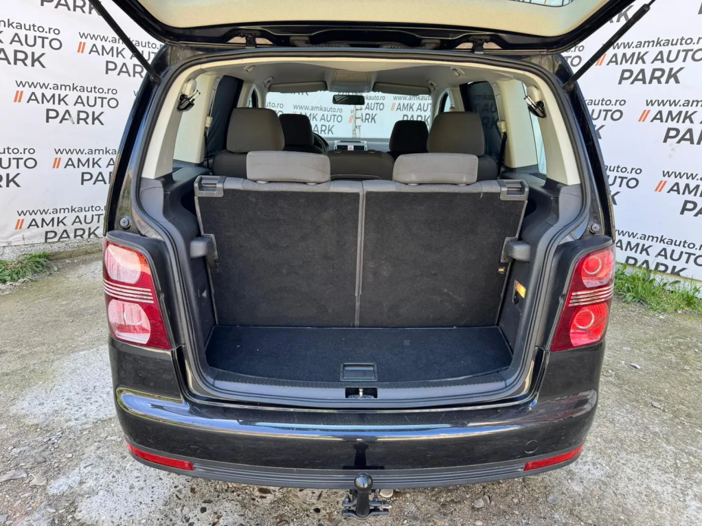 Cumpara/ Vinde online Volkswagen Touran 2007 SH, la cel mai bun pret pentru tine!