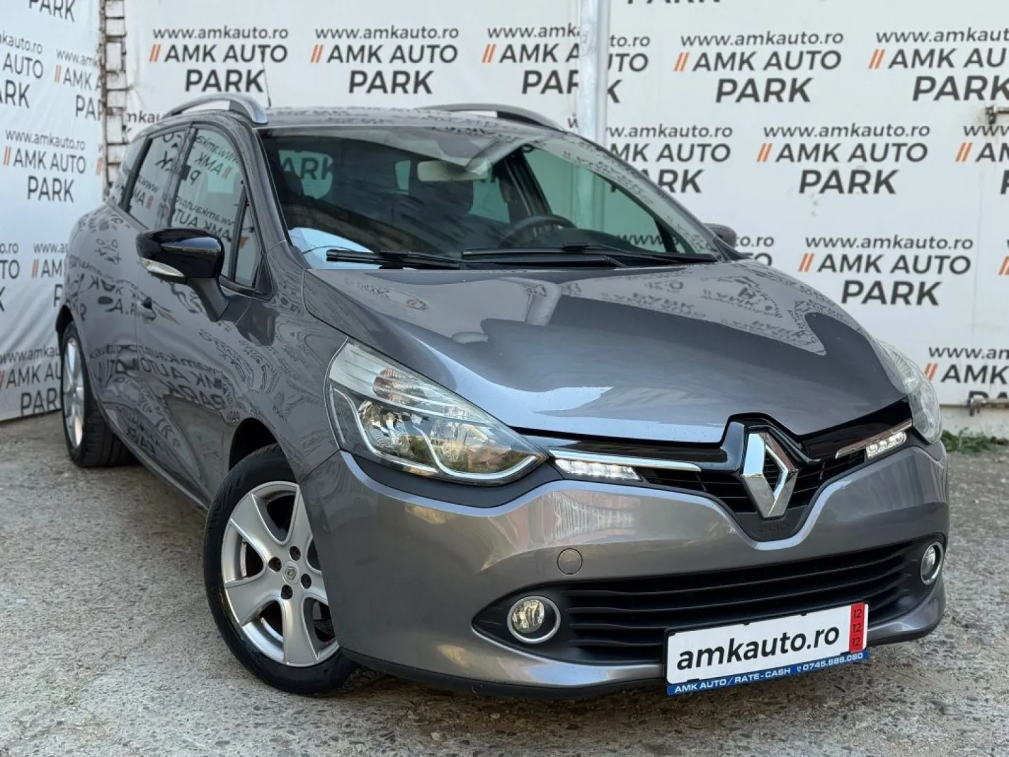 Cumpara/ Vinde online Renault  Clio 2014 SH, la cel mai bun pret pentru tine!