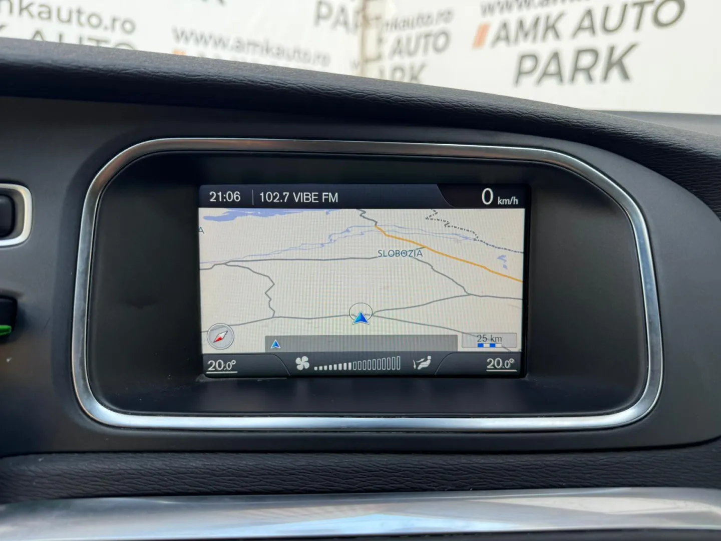 Cumpara/ Vinde online Volvo V40 2014 SH, la cel mai bun pret pentru tine!