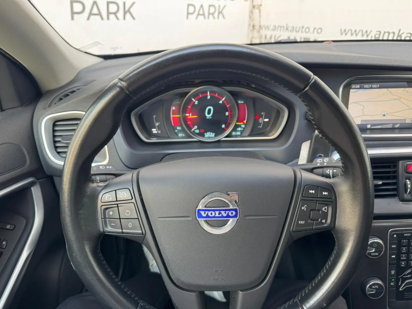 Cumpara/ Vinde online Volvo V40 2014 SH, la cel mai bun pret pentru tine!