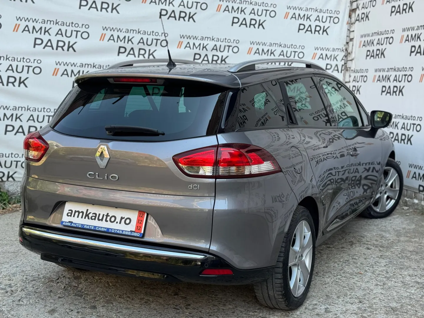 Cumpara/ Vinde online Renault  Clio 2014 SH, la cel mai bun pret pentru tine!