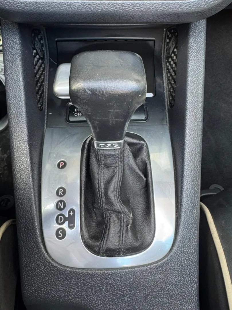 Cumpara/ Vinde online Volkswagen Eos 2007 SH, la cel mai bun pret pentru tine!