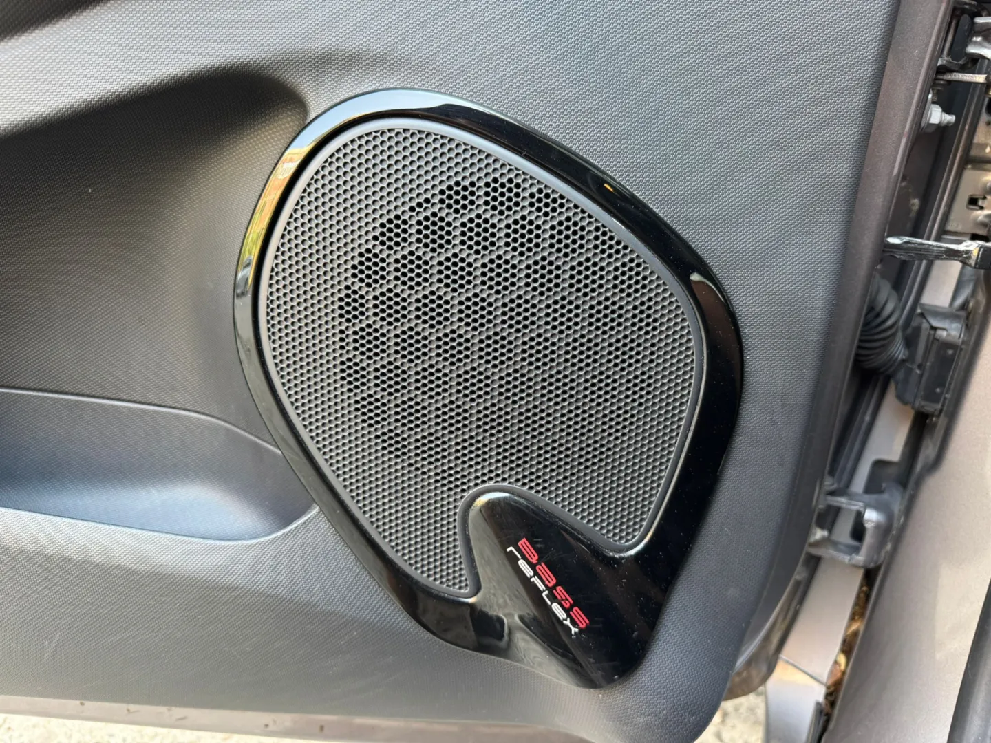 Cumpara/ Vinde online Renault  Clio 2014 SH, la cel mai bun pret pentru tine!