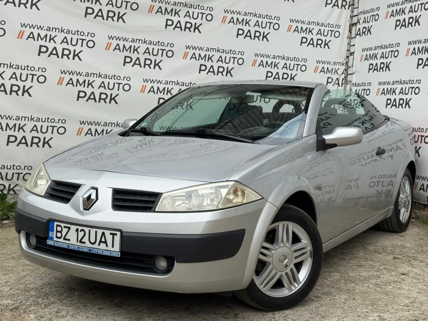 Cumpara/ Vinde online Renault  Megane 2005 SH, la cel mai bun pret pentru tine!