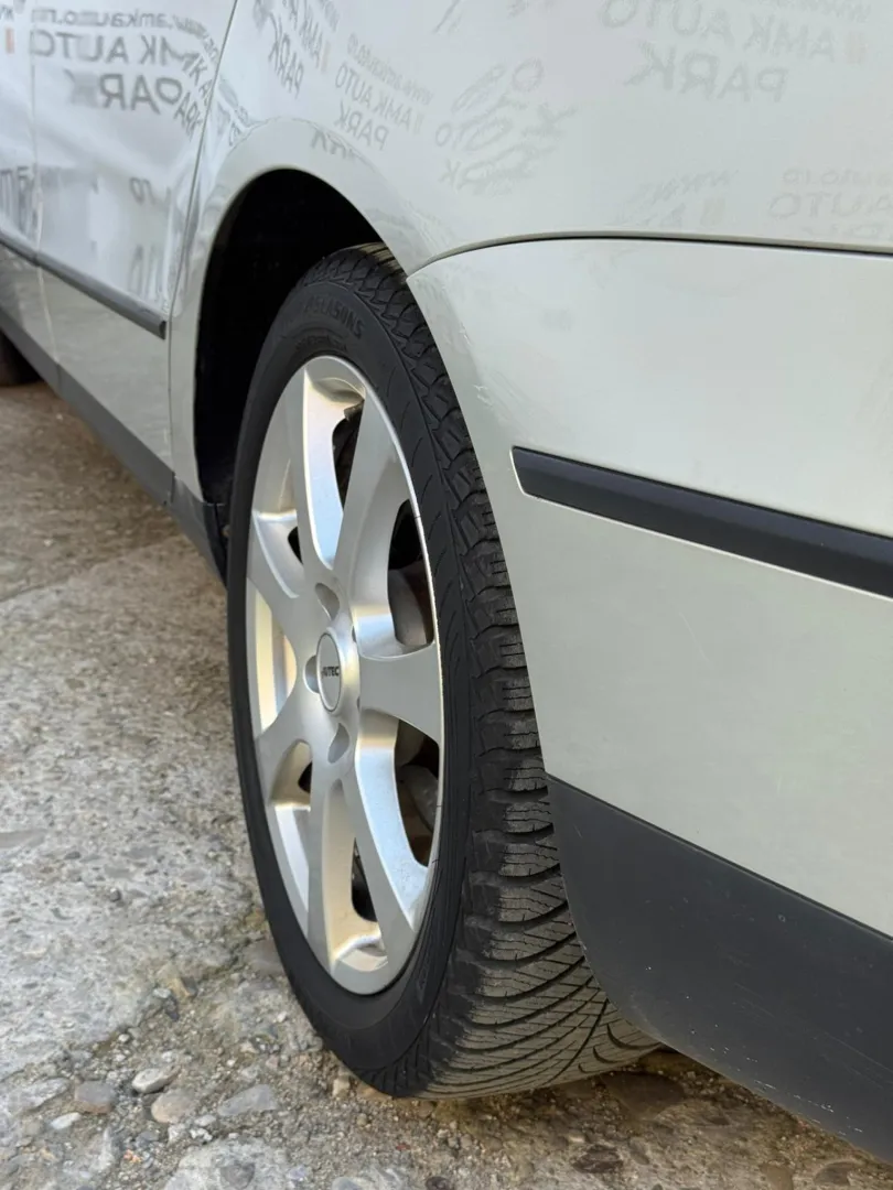 Cumpara/ Vinde online Volkswagen Passat 2010 SH, la cel mai bun pret pentru tine!