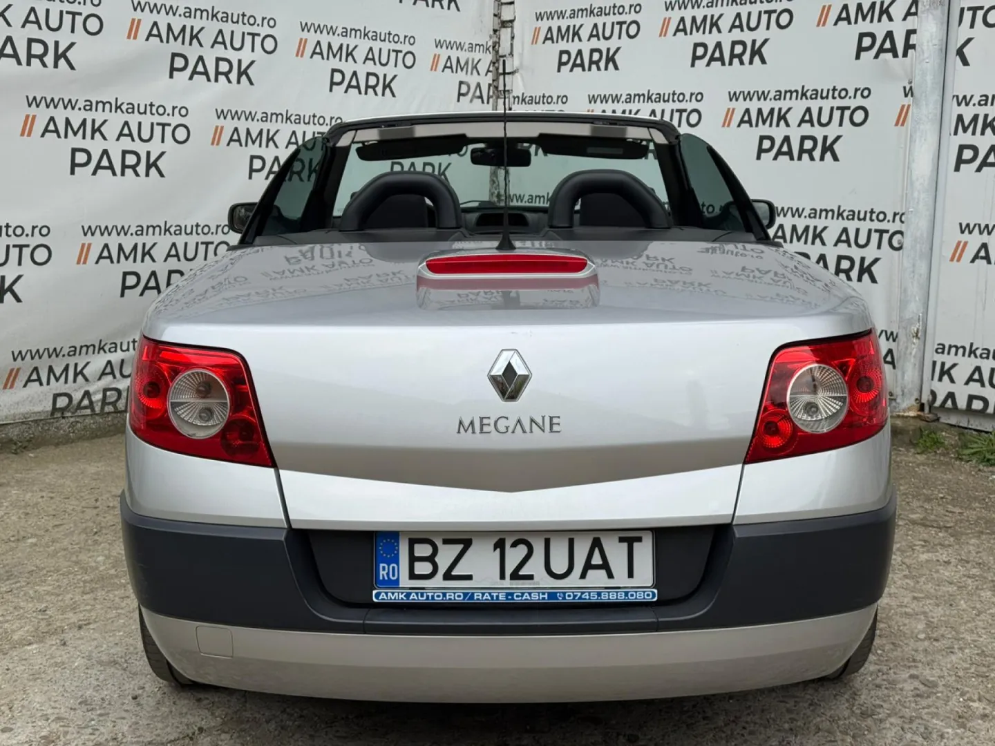 Cumpara/ Vinde online Renault  Megane 2005 SH, la cel mai bun pret pentru tine!