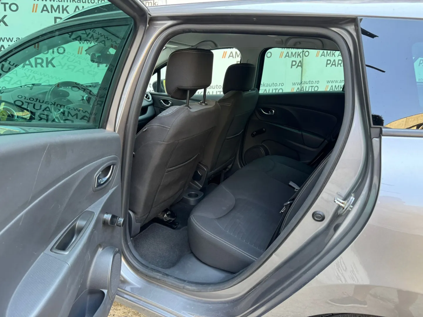 Cumpara/ Vinde online Renault  Clio 2014 SH, la cel mai bun pret pentru tine!