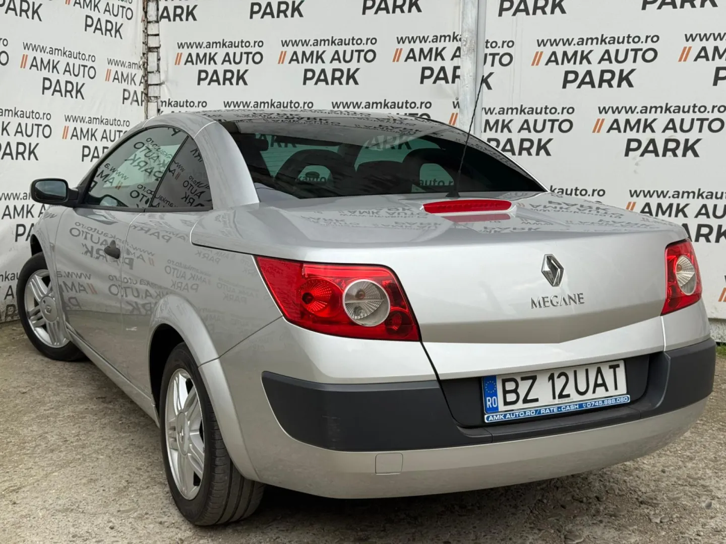 Cumpara/ Vinde online Renault  Megane 2005 SH, la cel mai bun pret pentru tine!