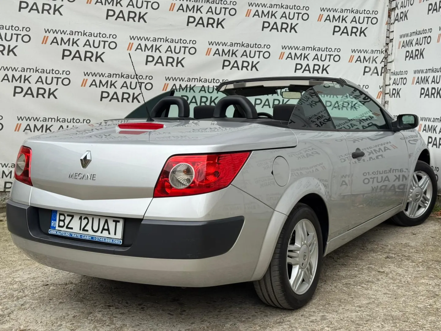Cumpara/ Vinde online Renault  Megane 2005 SH, la cel mai bun pret pentru tine!