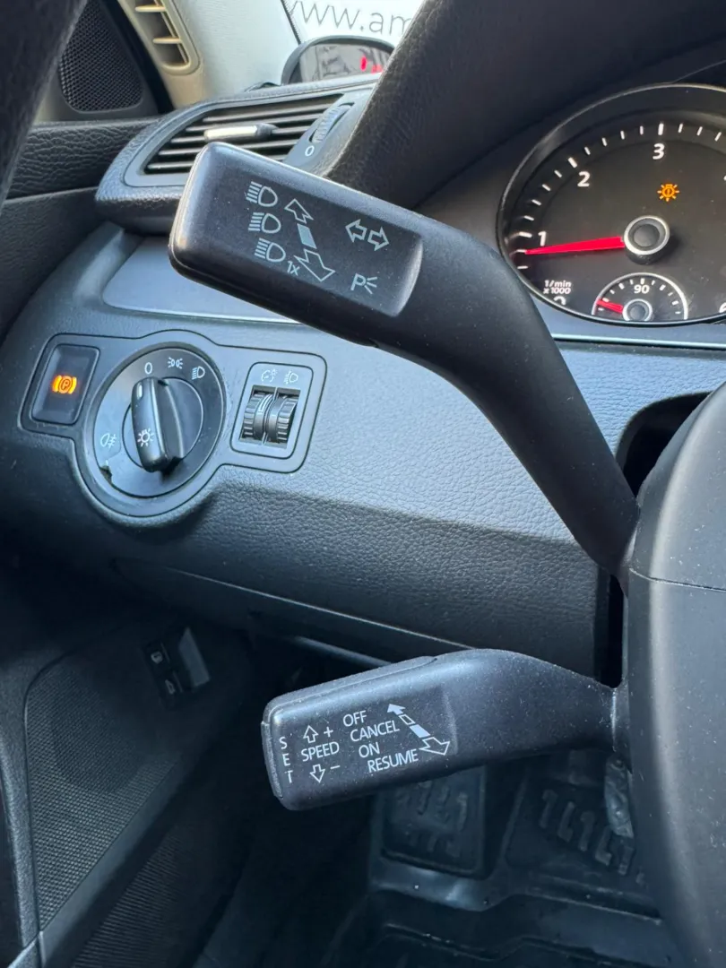 Cumpara/ Vinde online Volkswagen Passat 2010 SH, la cel mai bun pret pentru tine!