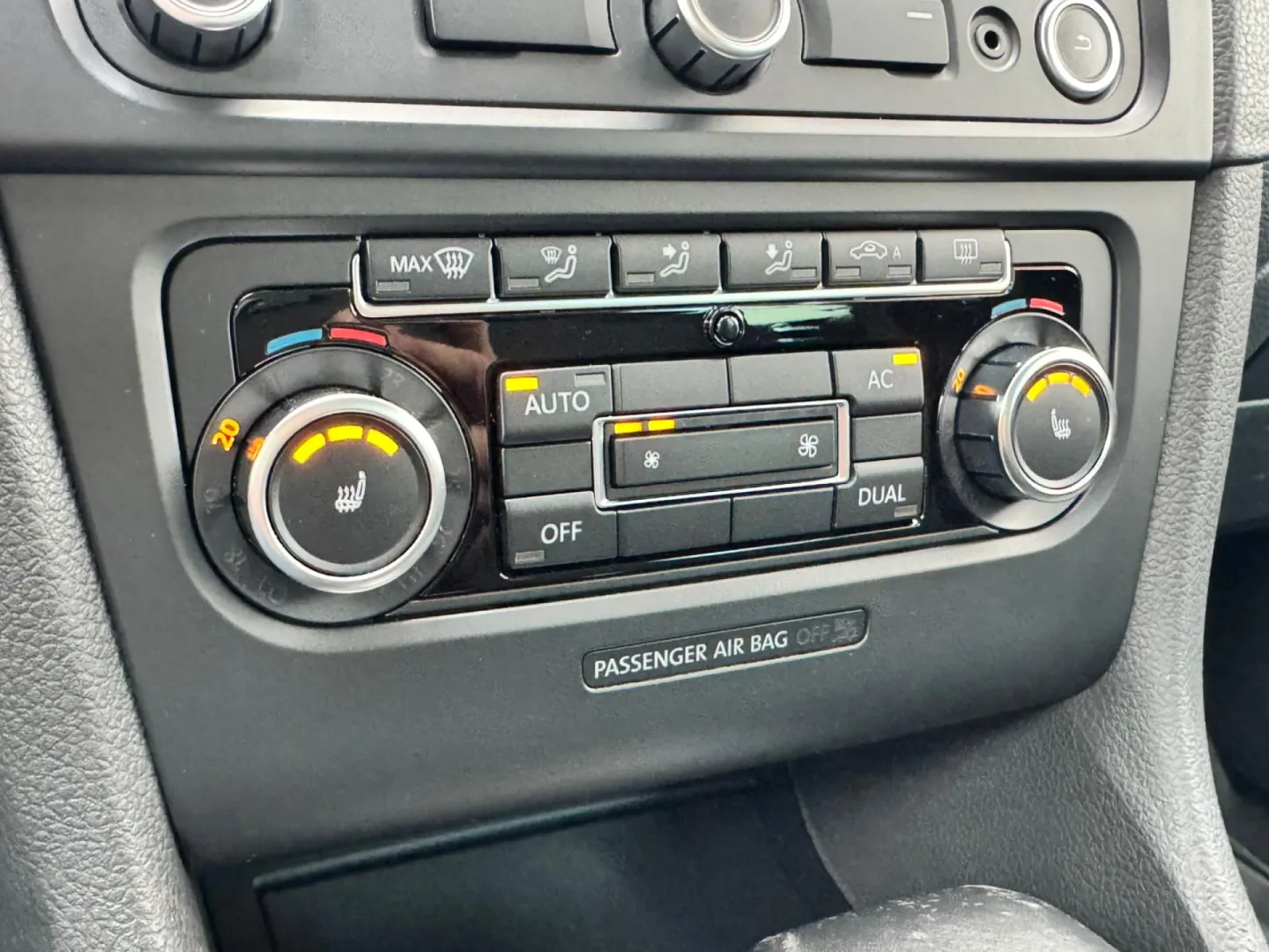 Cumpara/ Vinde online Volkswagen Golf 2010 SH, la cel mai bun pret pentru tine!