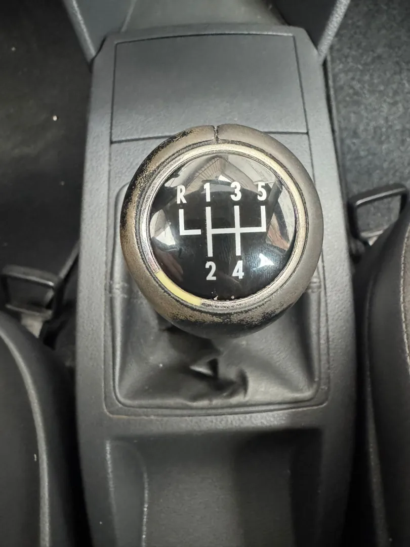 Cumpara/ Vinde online Volkswagen Polo 2006 SH, la cel mai bun pret pentru tine!