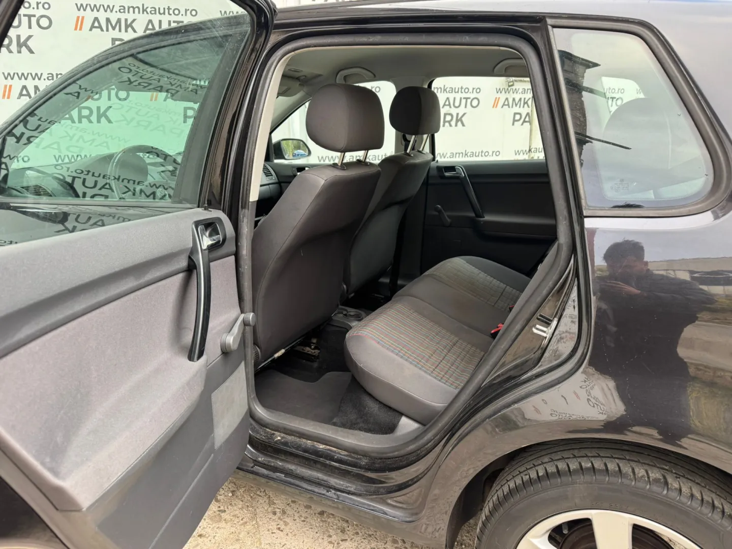 Cumpara/ Vinde online Volkswagen Polo 2006 SH, la cel mai bun pret pentru tine!