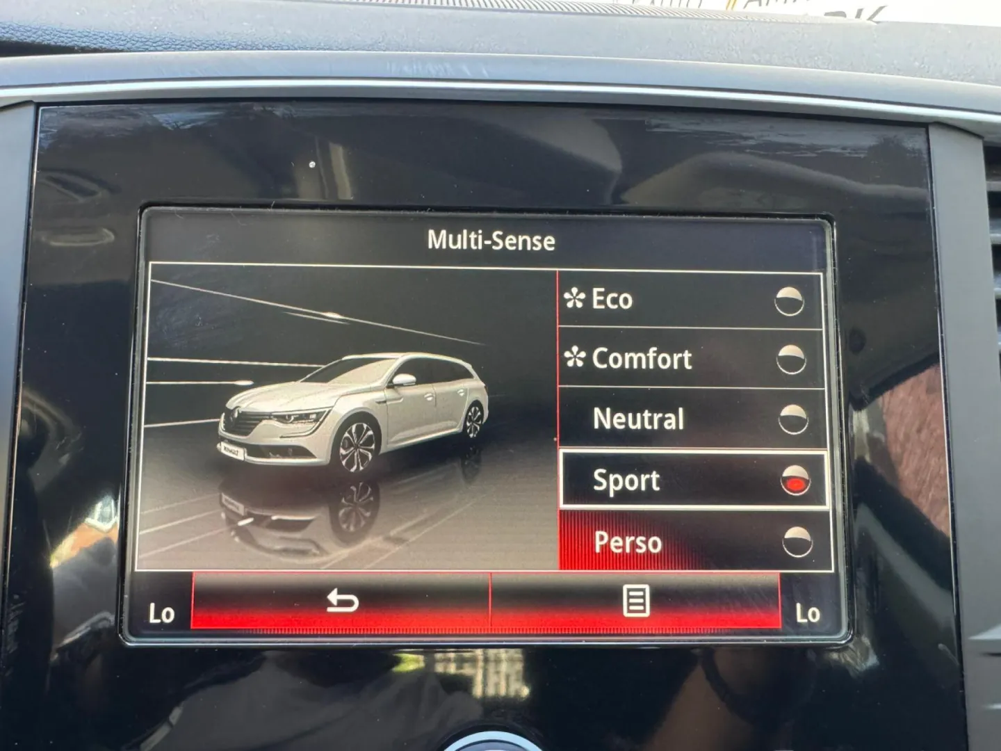 Cumpara/ Vinde online Renault  Talisman 2017 SH, la cel mai bun pret pentru tine!