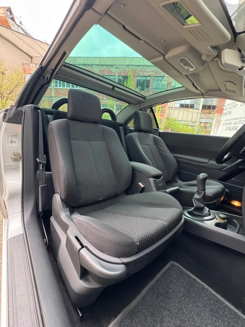 Cumpara/ Vinde online Renault  Megane 2005 SH, la cel mai bun pret pentru tine!