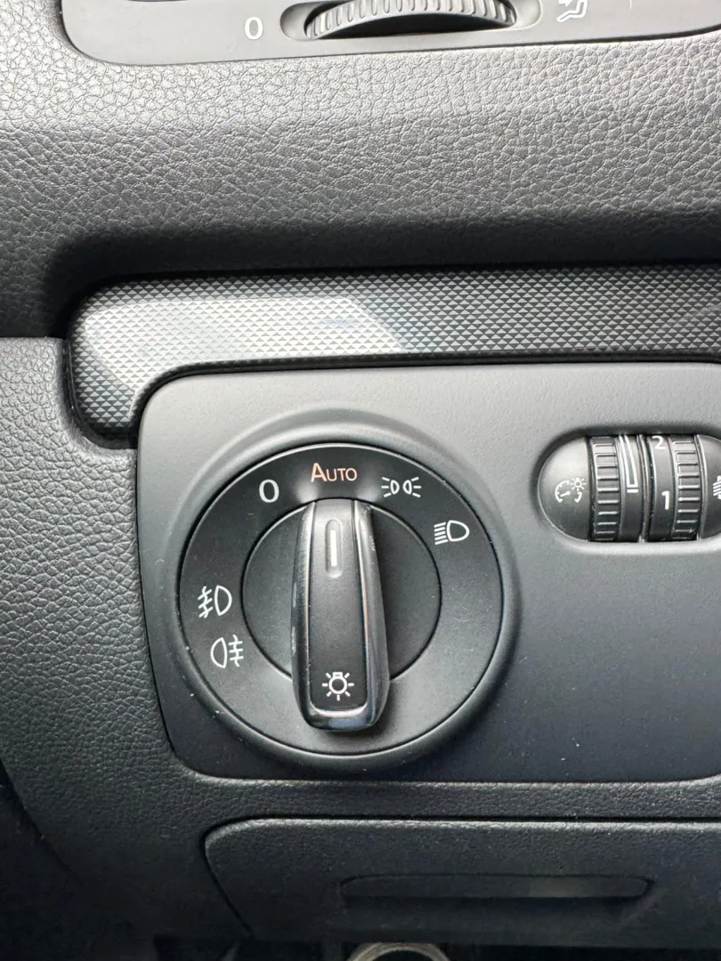 Cumpara/ Vinde online Volkswagen Golf 2010 SH, la cel mai bun pret pentru tine!