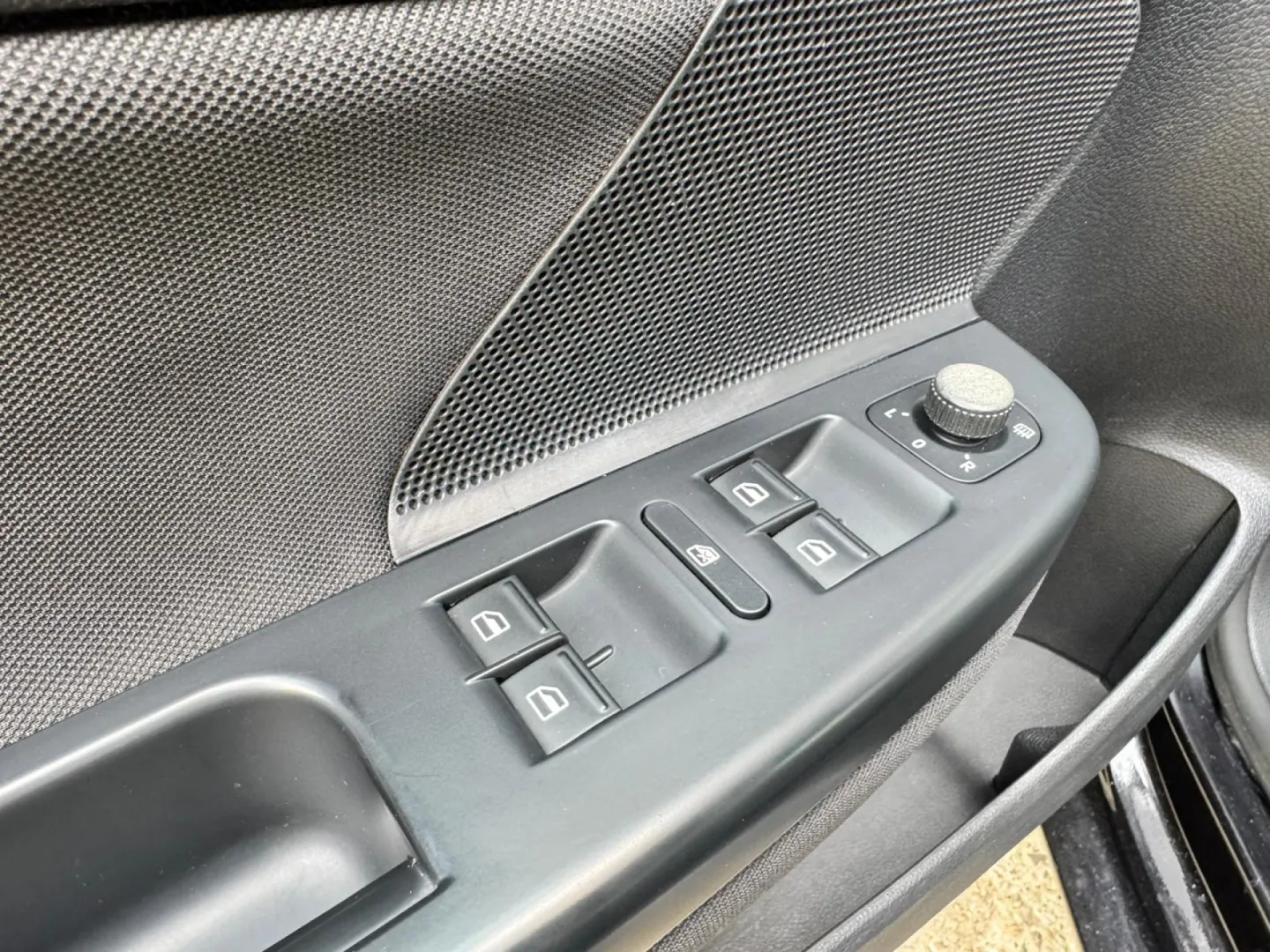 Cumpara/ Vinde online Volkswagen Golf 2010 SH, la cel mai bun pret pentru tine!