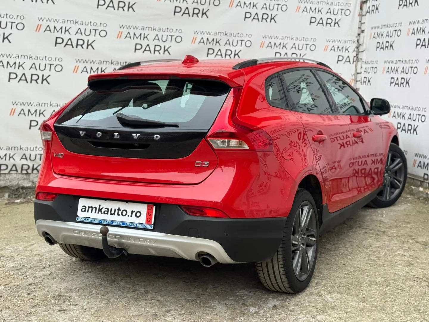 Cumpara/ Vinde online Volvo V40 2013 SH, la cel mai bun pret pentru tine!