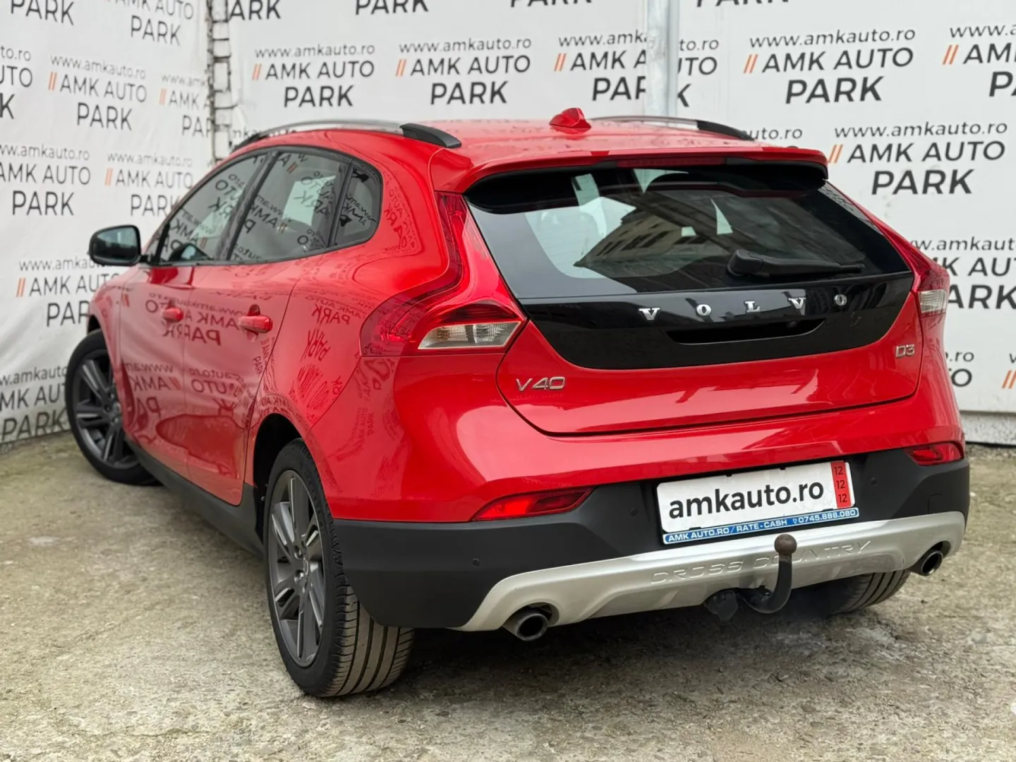 Cumpara/ Vinde online Volvo V40 2013 SH, la cel mai bun pret pentru tine!