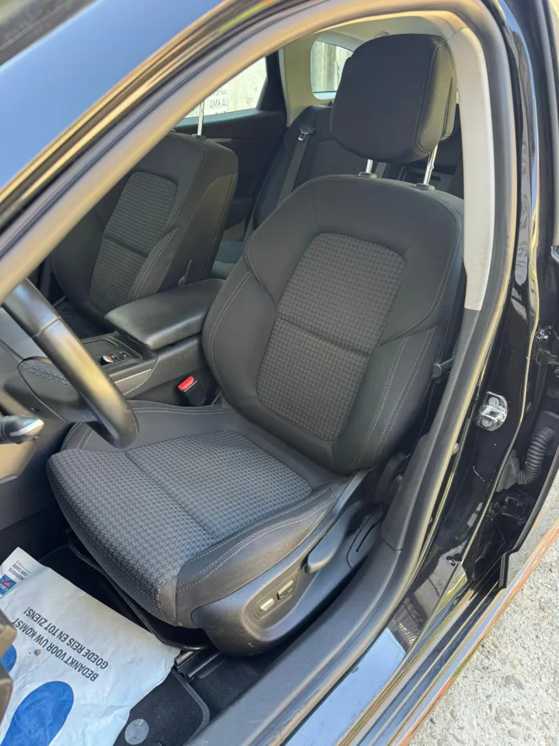 Cumpara/ Vinde online Renault  Talisman 2017 SH, la cel mai bun pret pentru tine!