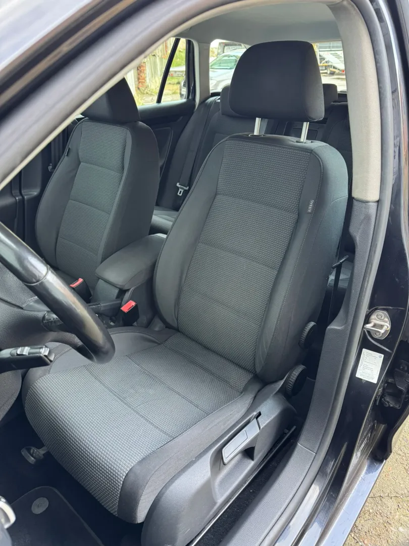 Cumpara/ Vinde online Volkswagen Golf 2011 SH, la cel mai bun pret pentru tine!