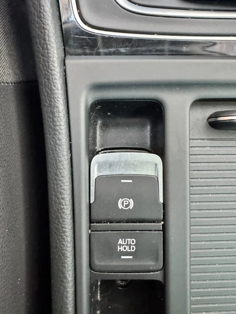 Cumpara/ Vinde online Volkswagen Golf 2015 SH, la cel mai bun pret pentru tine!