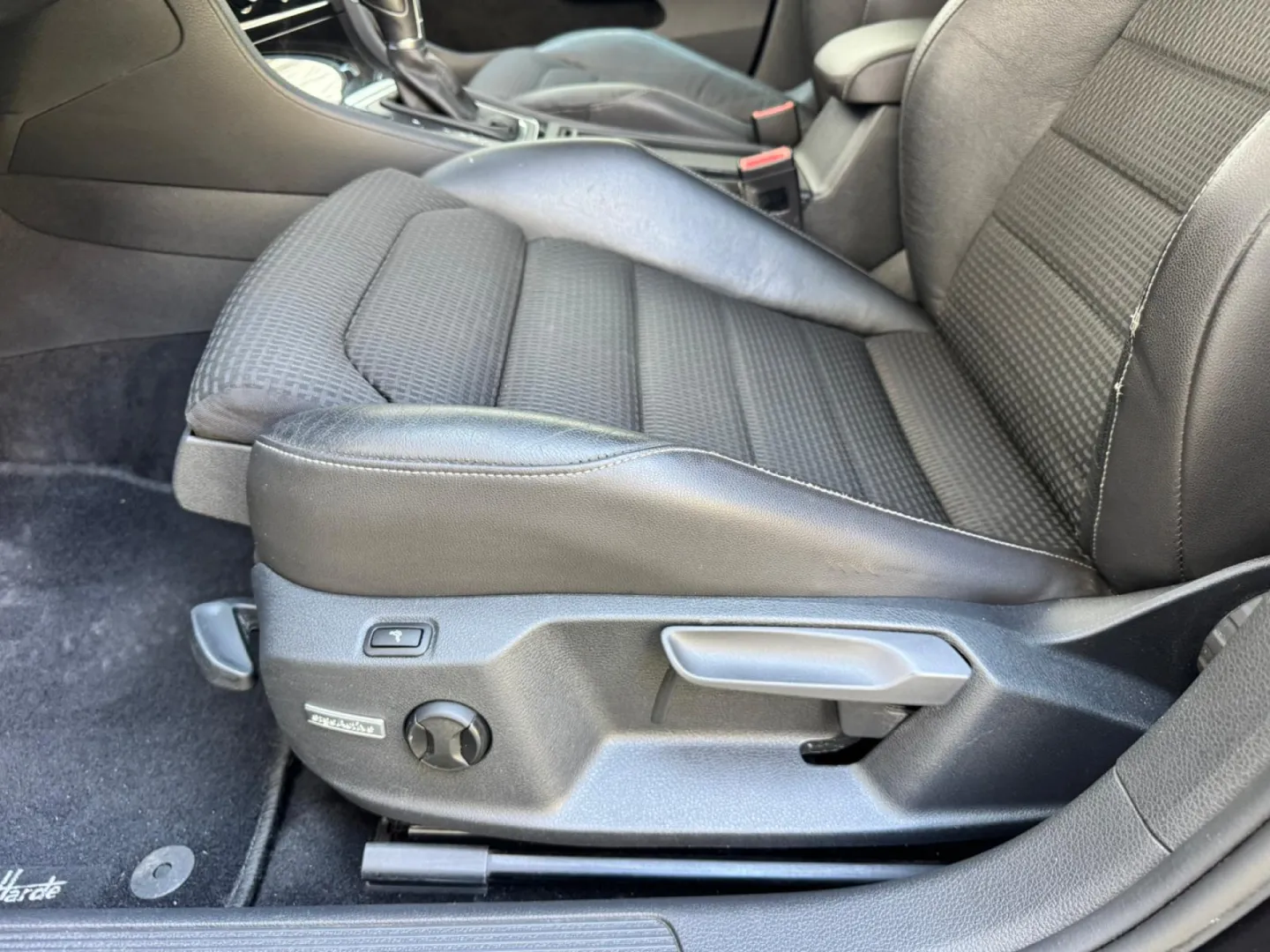 Cumpara/ Vinde online Volkswagen Golf 2015 SH, la cel mai bun pret pentru tine!
