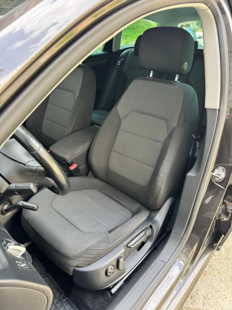 Cumpara/ Vinde online Volkswagen Passat 2014 SH, la cel mai bun pret pentru tine!