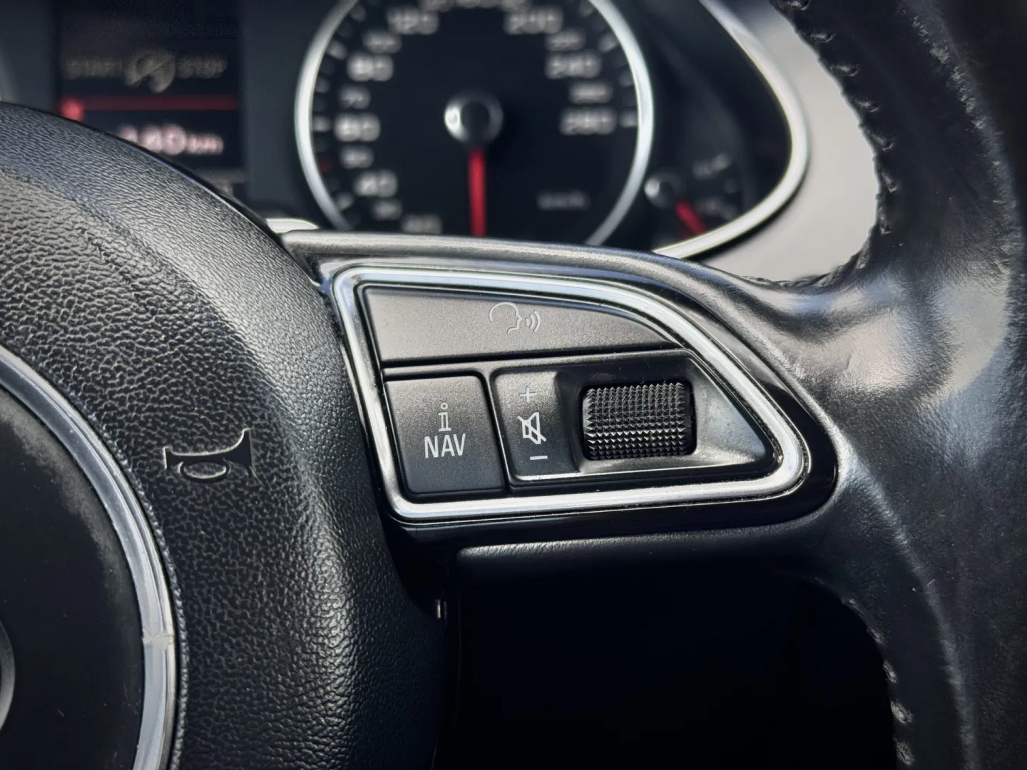 Cumpara/ Vinde online Audi A4 2012 SH, la cel mai bun pret pentru tine!
