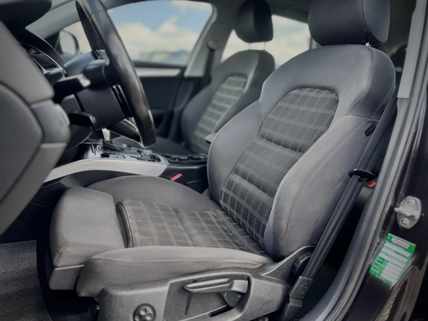 Cumpara/ Vinde online Audi A4 2012 SH, la cel mai bun pret pentru tine!