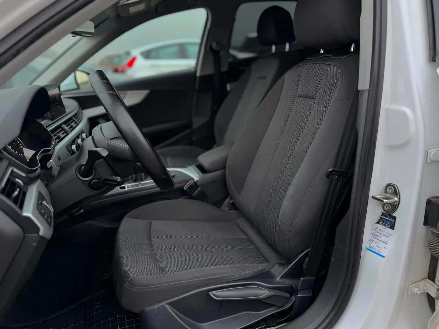 Cumpara/ Vinde online Audi A4 2017 SH, la cel mai bun pret pentru tine!