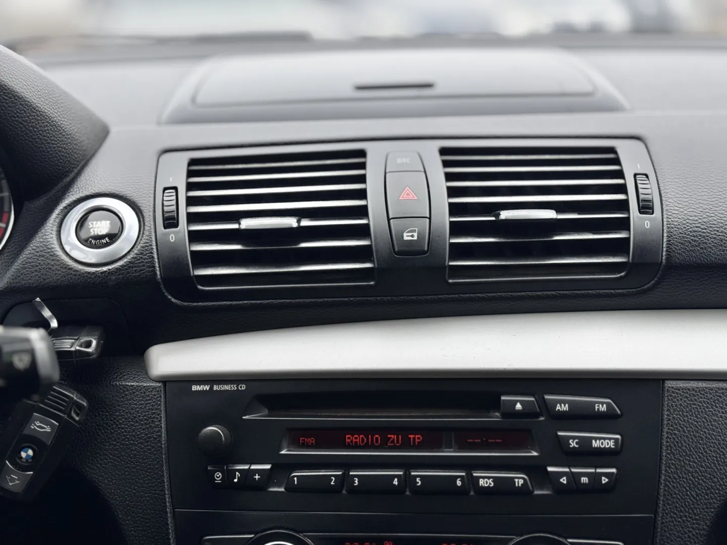 Cumpara/ Vinde online BMW 120 2009 SH, la cel mai bun pret pentru tine!
