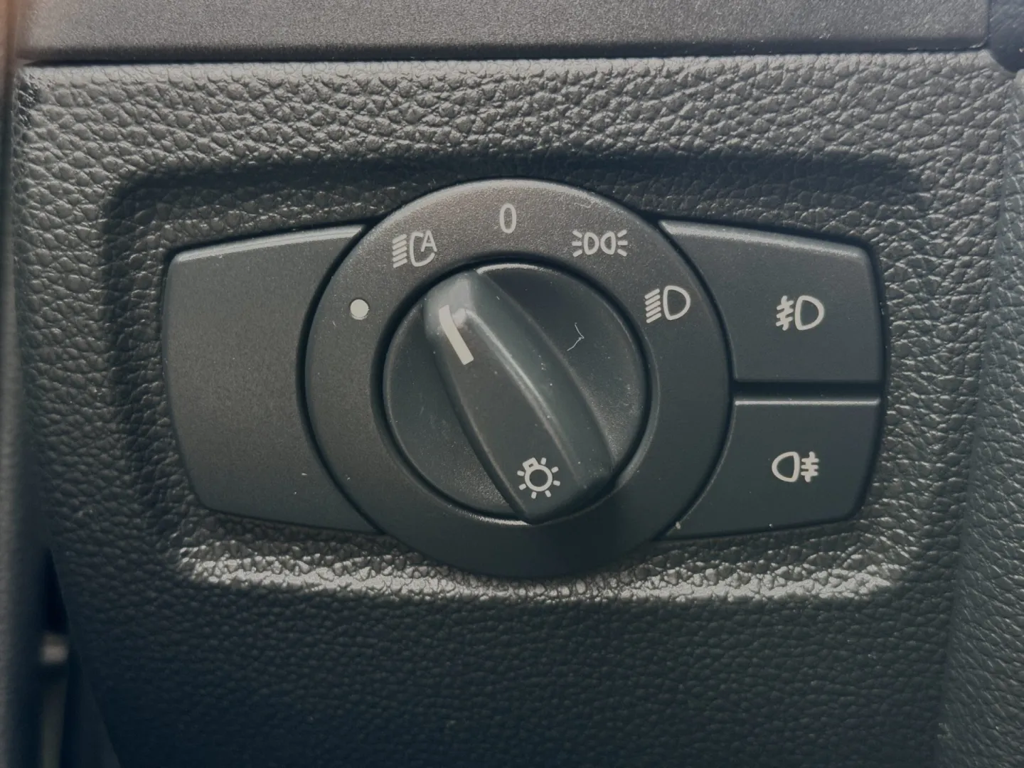 Cumpara/ Vinde online BMW 120 2009 SH, la cel mai bun pret pentru tine!