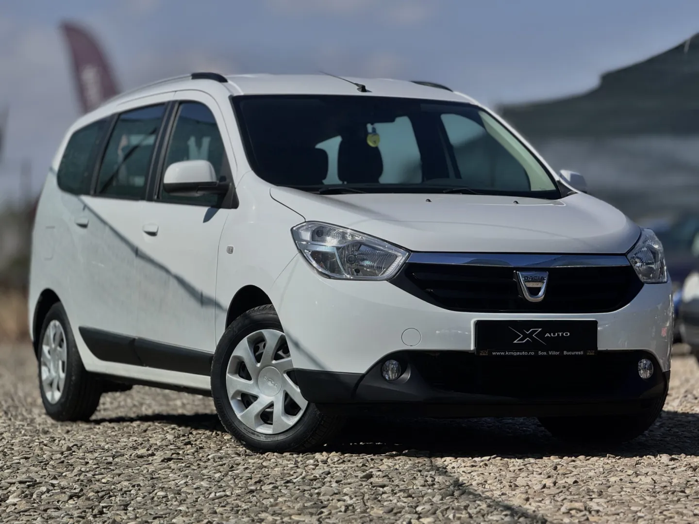 Cumpara/ Vinde online Dacia Lodgy 2014 SH, la cel mai bun pret pentru tine!