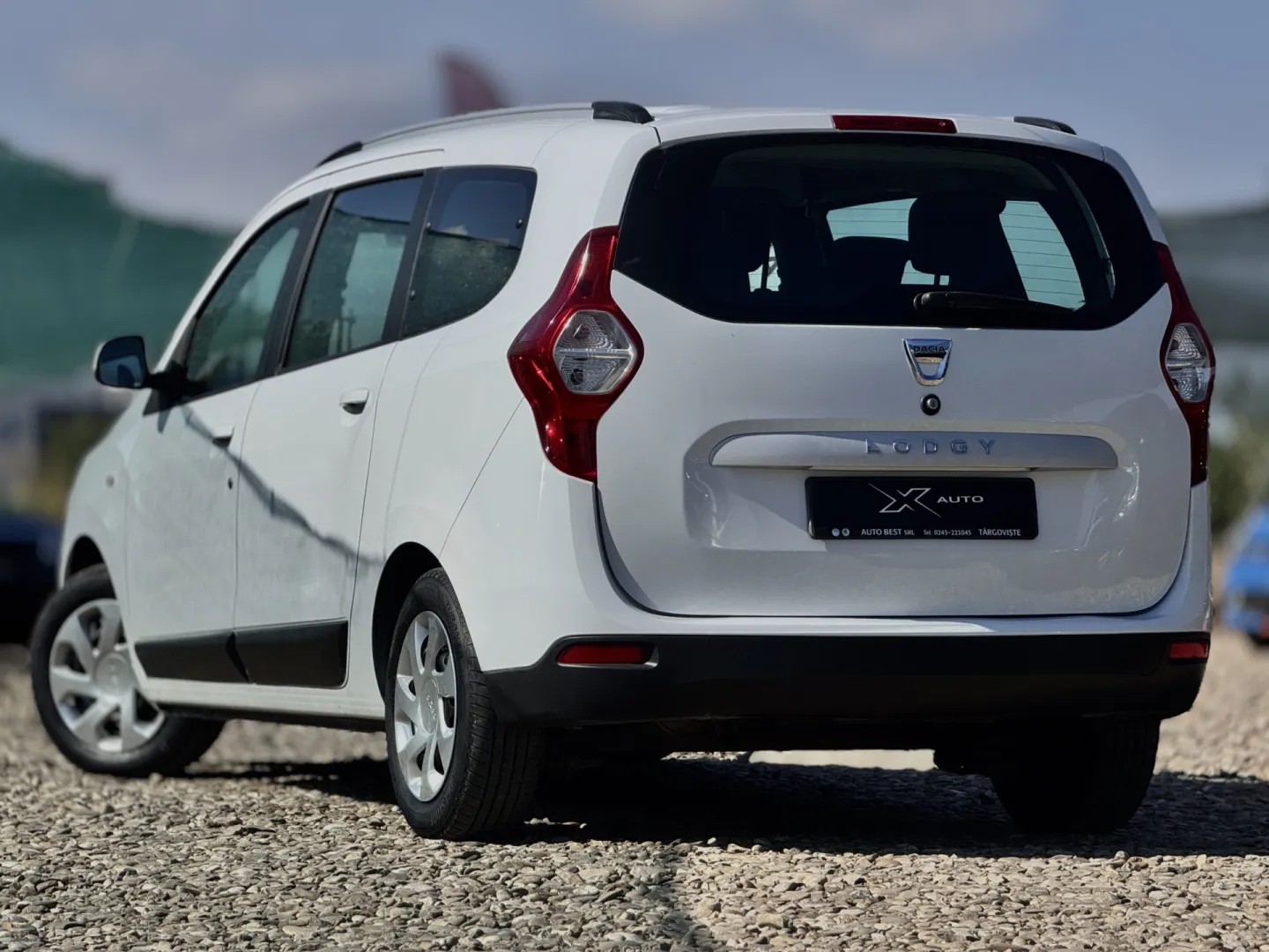 Cumpara/ Vinde online Dacia Lodgy 2014 SH, la cel mai bun pret pentru tine!