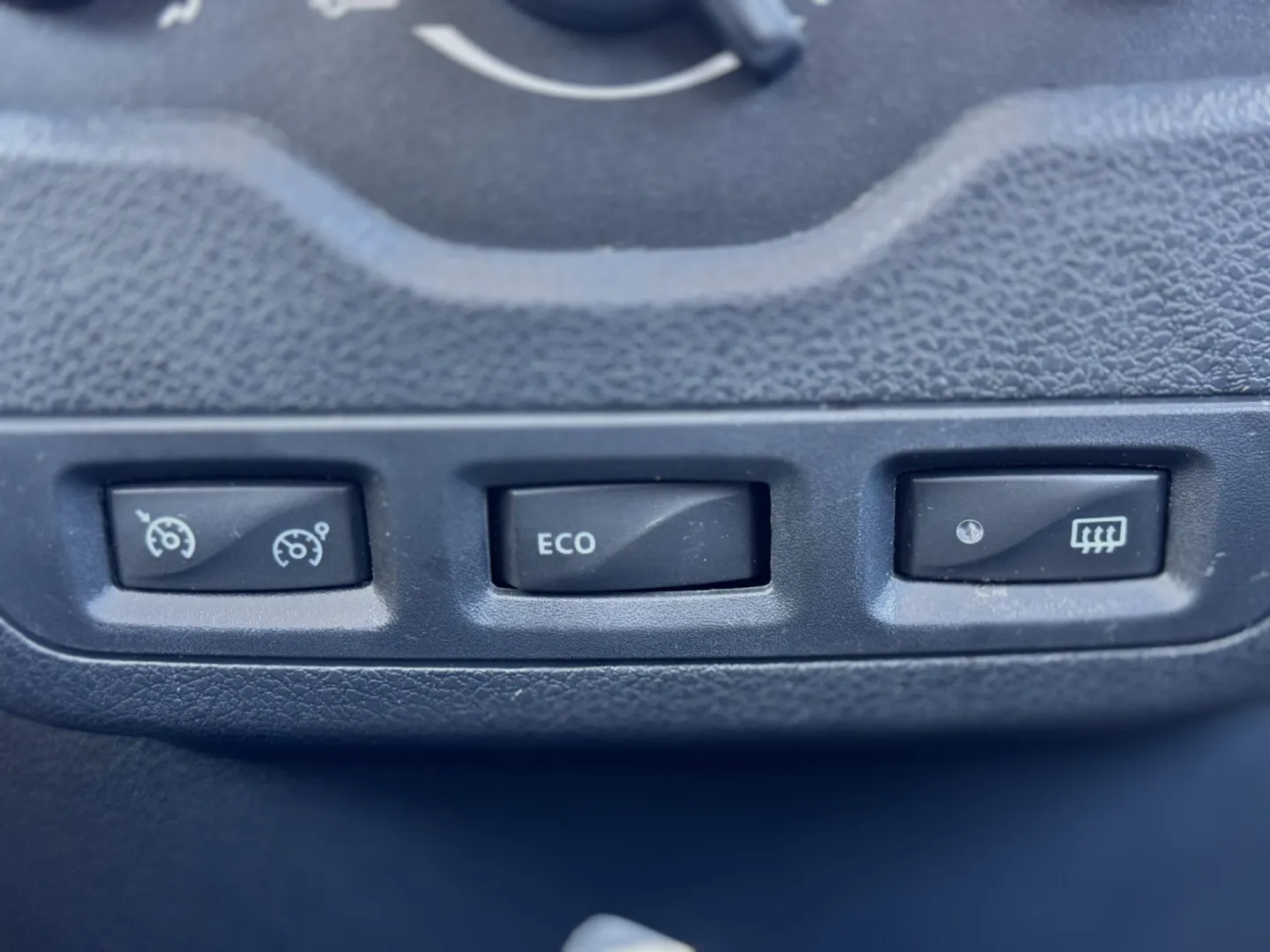 Cumpara/ Vinde online Dacia Lodgy 2014 SH, la cel mai bun pret pentru tine!