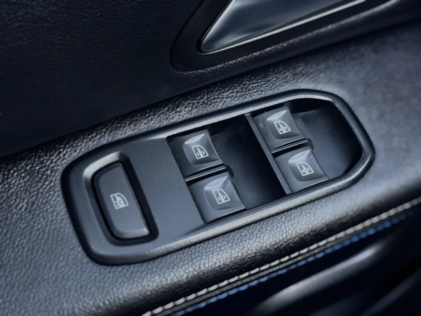 Cumpara/ Vinde online Dacia Duster 2021 SH, la cel mai bun pret pentru tine!