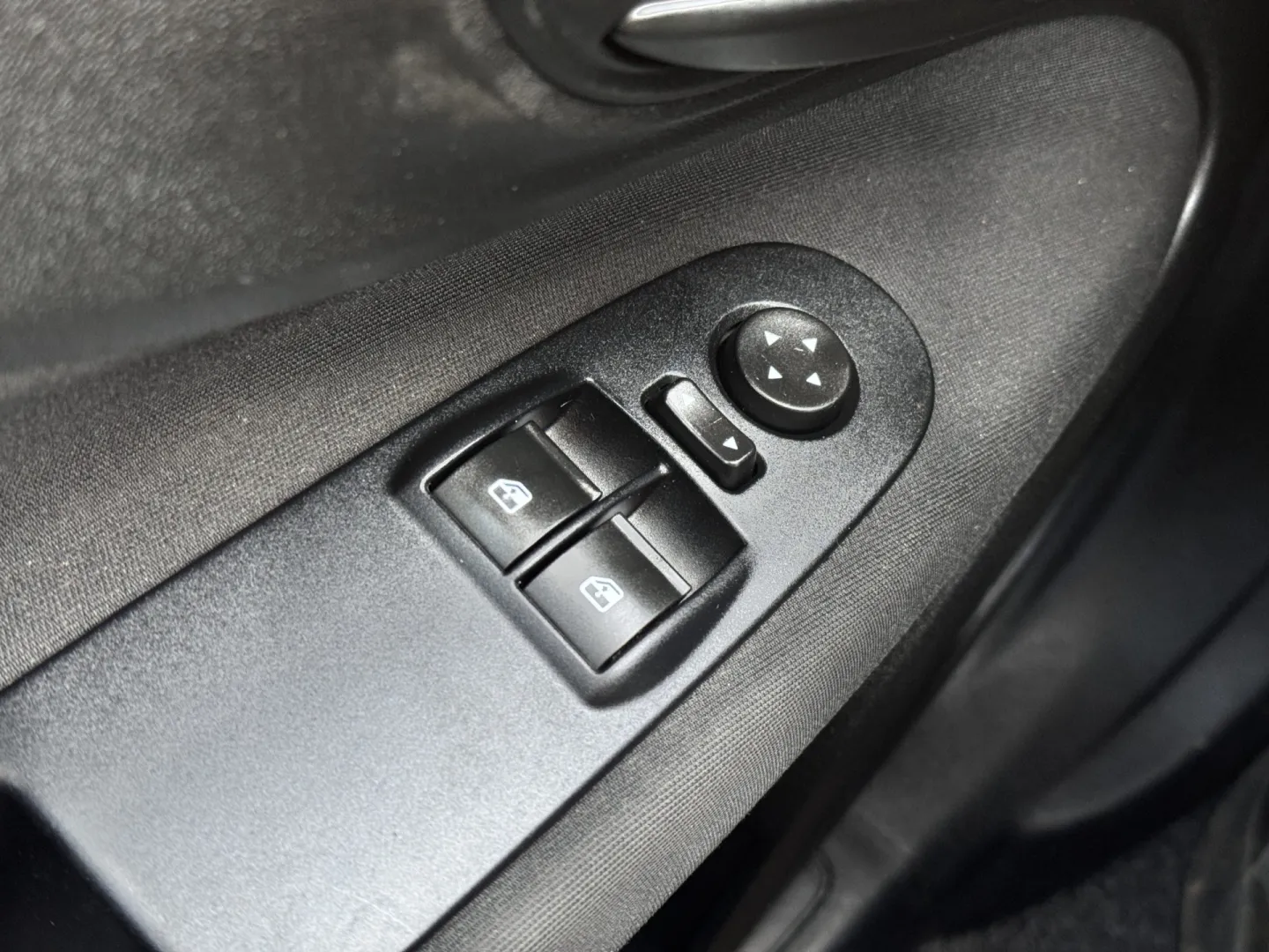 Cumpara/ Vinde online Fiat Punto 2016 SH, la cel mai bun pret pentru tine!