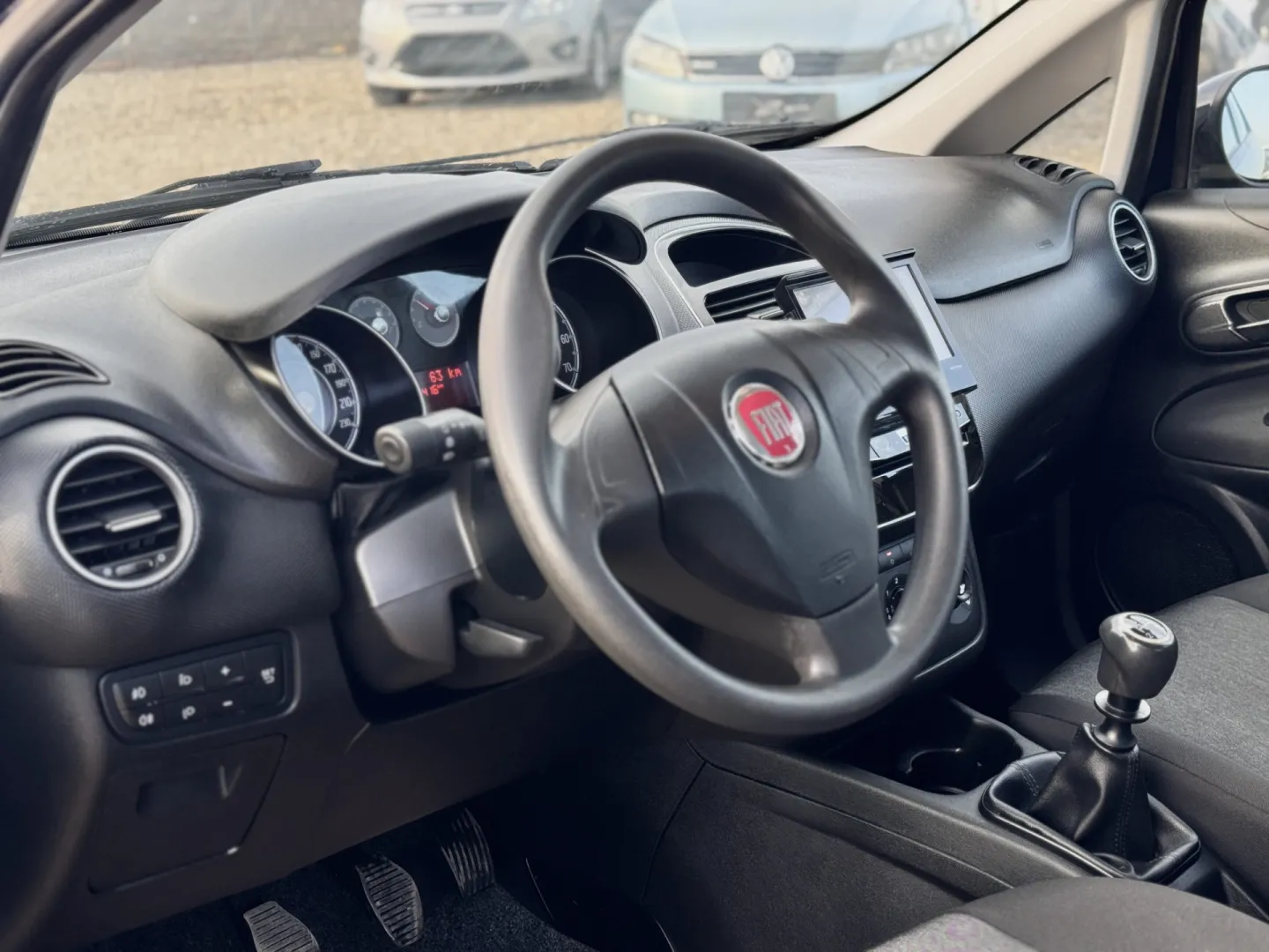 Cumpara/ Vinde online Fiat Punto 2016 SH, la cel mai bun pret pentru tine!