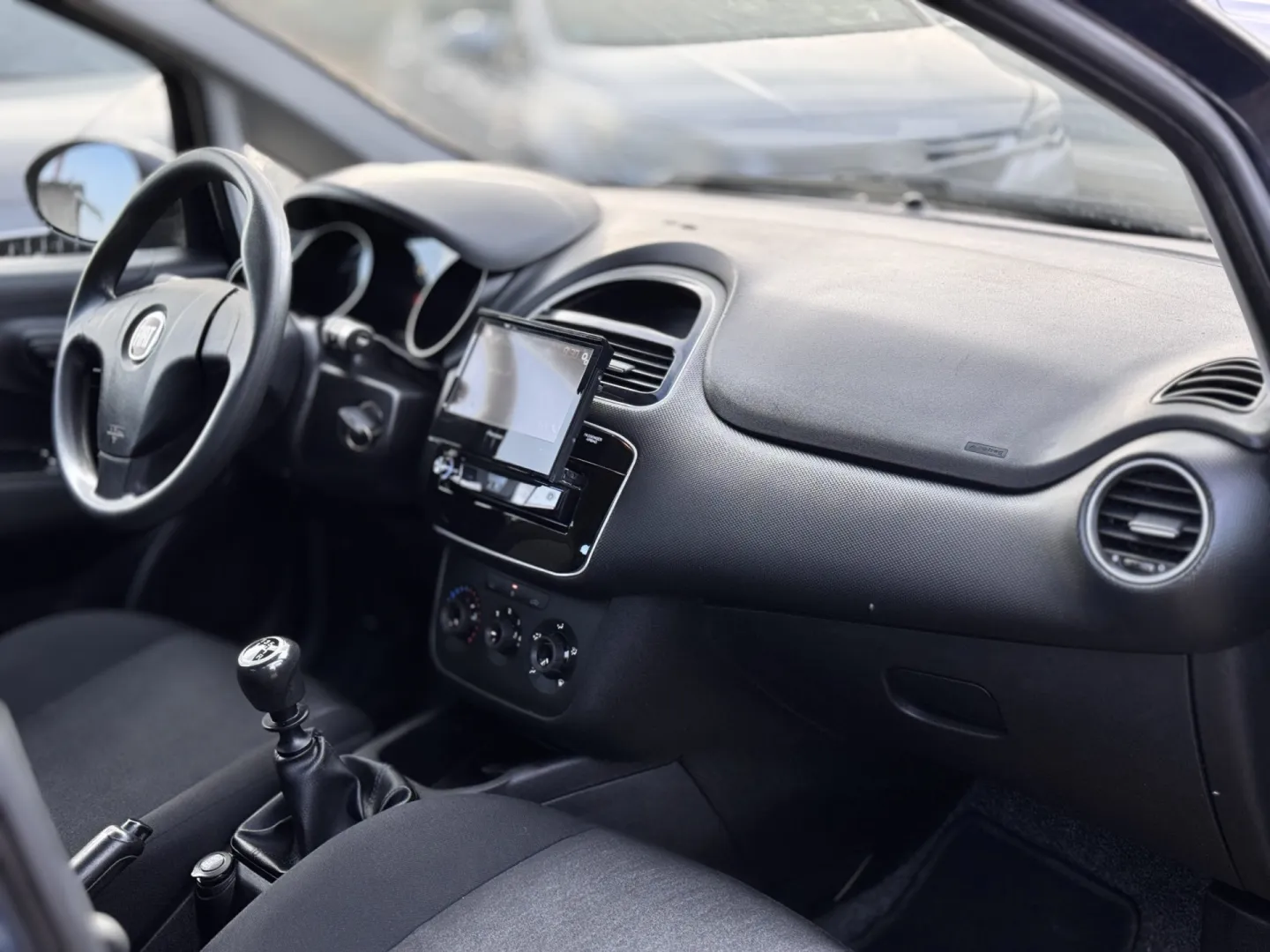 Cumpara/ Vinde online Fiat Punto 2016 SH, la cel mai bun pret pentru tine!