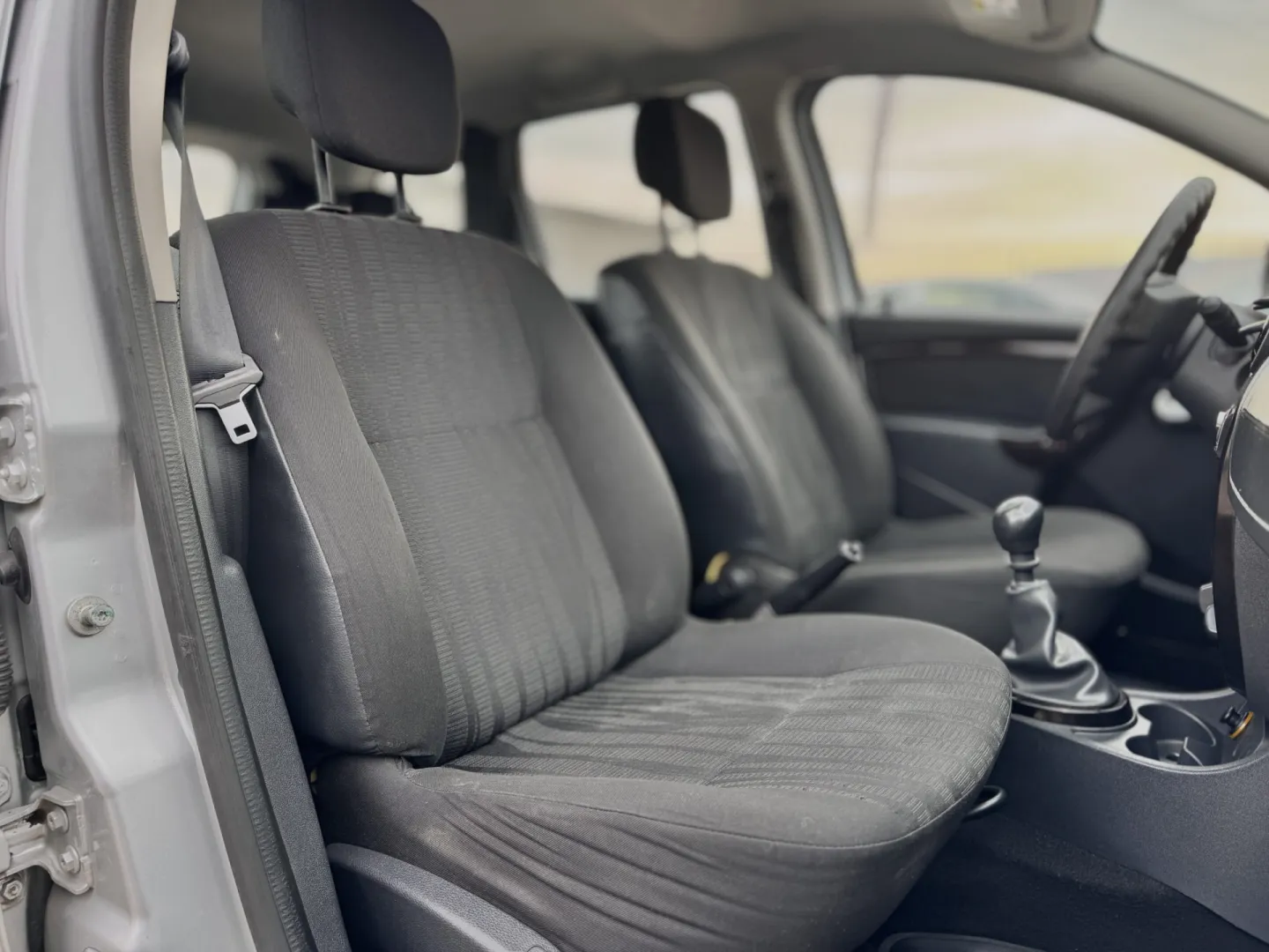 Cumpara/ Vinde online Dacia Duster 2011 SH, la cel mai bun pret pentru tine!