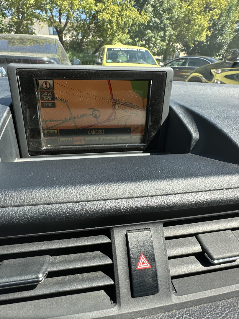 Cumpara/ Vinde online Lexus CT 200h 2012 SH, la cel mai bun pret pentru tine!