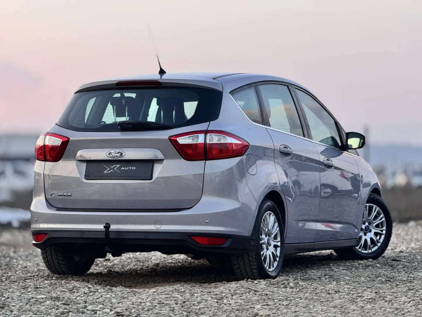 Cumpara/ Vinde online Ford C-Max 2010 SH, la cel mai bun pret pentru tine!