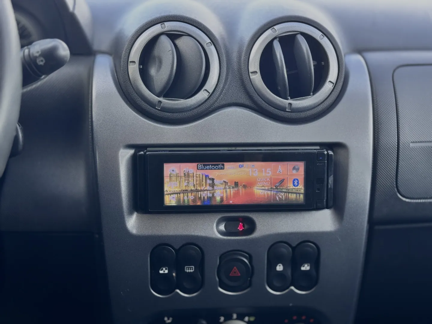 Cumpara/ Vinde online Dacia Duster 2011 SH, la cel mai bun pret pentru tine!