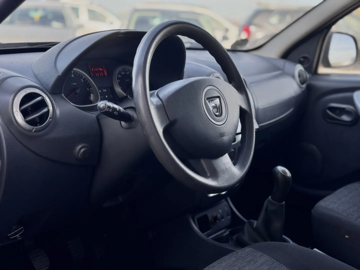 Cumpara/ Vinde online Dacia Duster 2011 SH, la cel mai bun pret pentru tine!
