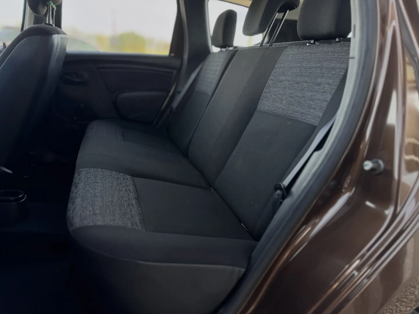 Cumpara/ Vinde online Dacia Duster 2011 SH, la cel mai bun pret pentru tine!