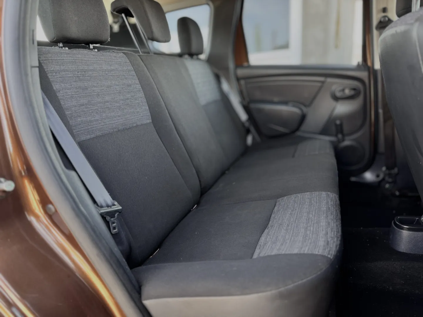 Cumpara/ Vinde online Dacia Duster 2011 SH, la cel mai bun pret pentru tine!