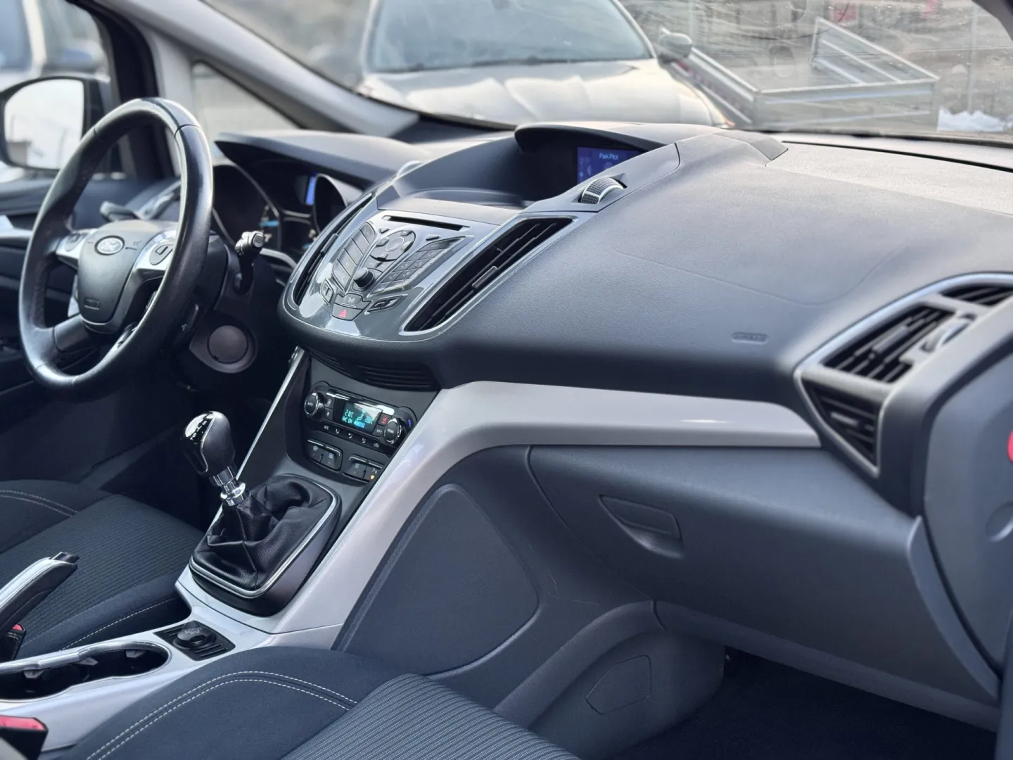 Cumpara/ Vinde online Ford C-Max 2010 SH, la cel mai bun pret pentru tine!
